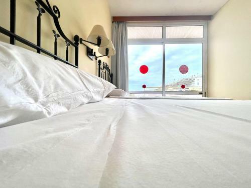 Apartamento De Un Dormitorio Con Wifi Y Piscina, Junto Al Mar