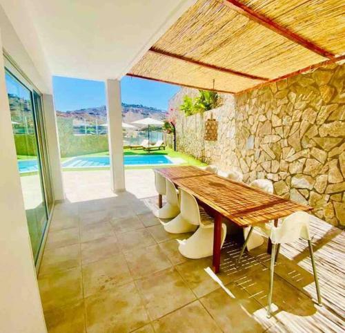 Fabulous New Villa With Private Pool / Ocean View