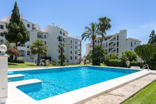 Panoramic Ocean Club Delta Apartment By Ghr Rentals