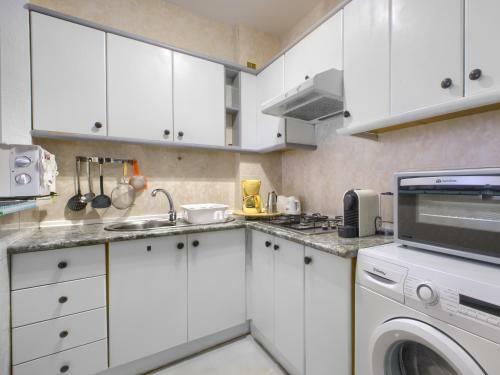1 Bedroom Apartment In Cerros Del Aguila