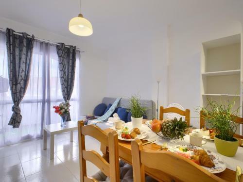 1 Bedroom Apartment In Cerros Del Aguila