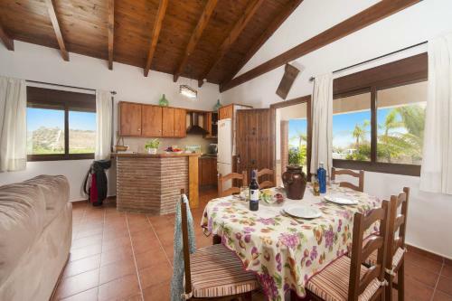 Villa Algazara By Villa Plus