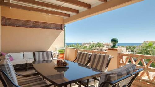Alta Loma 2 By Rafleys - Modern 1br Apartment With Stunning Views