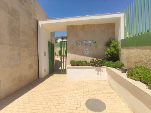 Apartamento En Moj�car En 1� L�nea De Playa