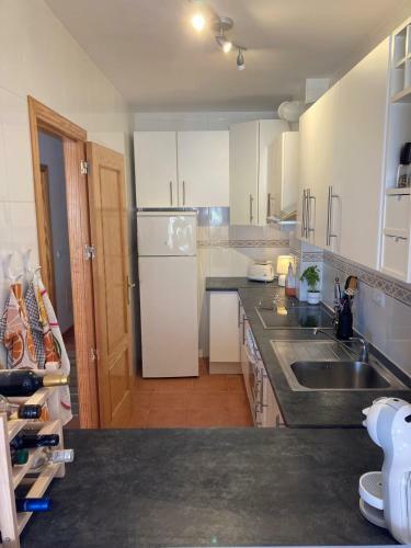 2 Bedroom Apartment With Sea Views