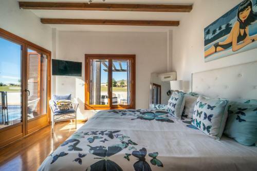 Stunning Villa With Private Heated Pool - Ri25ev