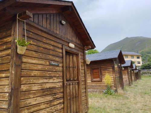 Camping La Zarapica - Palacios Del Sil