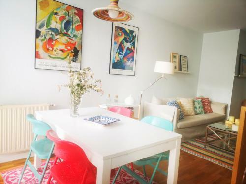 Apartamento Colors, C�ntrico Con Aparcamiento