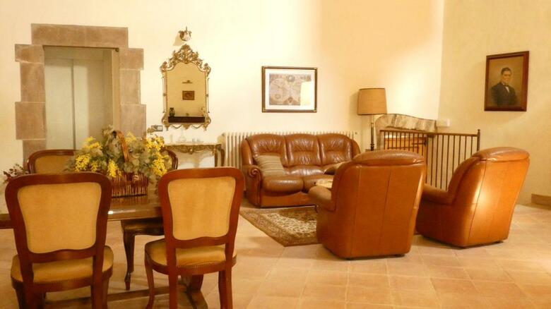 Villa Mas Soles - Parlav� - Masia De Alquiler Vacacional