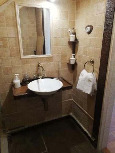 Casa Con Amplio Jard�n En Pech�n