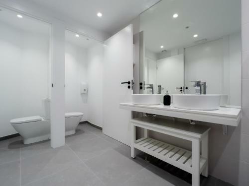 Hostal Hostel Charino
