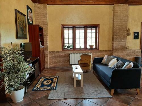 Lhamo Mandala House
