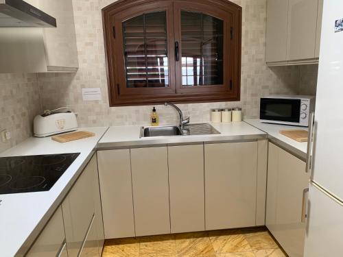 Beautiful 2 Bed, 2 Bath Detached Villa With Private Pool In A Very Relaxed Area.