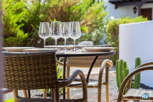 Inviting 2-bed Apartment In Playa Blanca