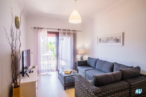 Inviting 2-bed Apartment In Playa Blanca