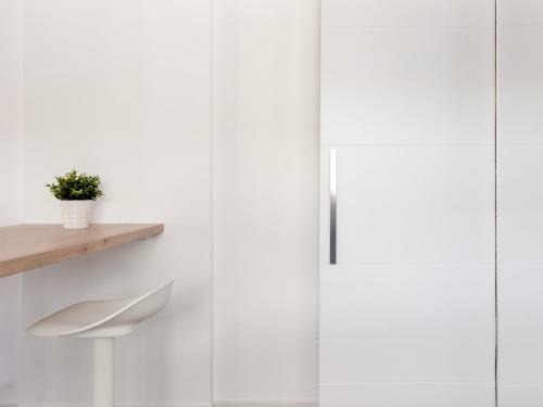 Apartamento Palmeras Playa Studio: Pools, Beach, Sun & Shore