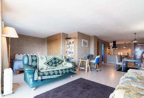 Apartamento Atico (wifi) En Malaga Prv.