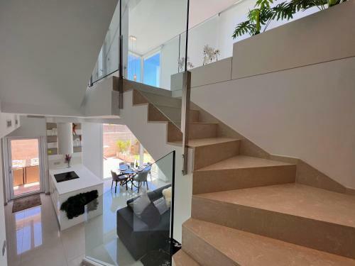 Modern Villa With Private Pool And Jacuzzi Cq1