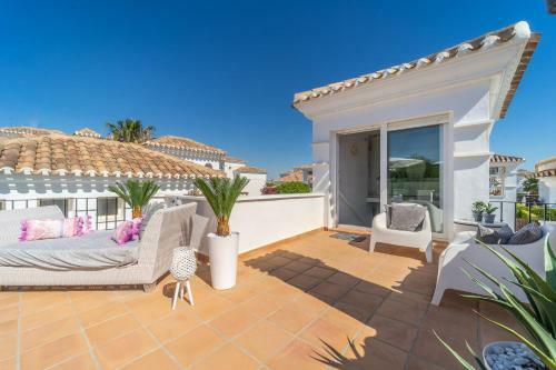 Fabulous Villa With Private Pool And Jacuzzi - Po5lt
