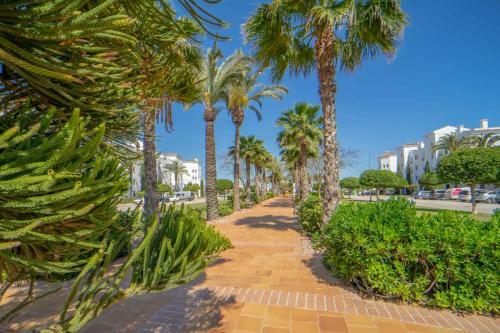 Stylish One Bed Apartment With Nice Golf Course Views Hole 18 - Ao923lt