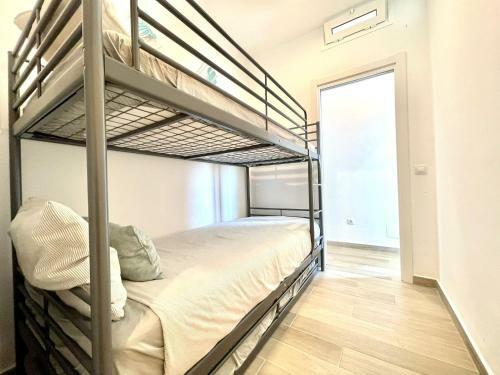 Luxury Apartment Overlooking Atlantic Ocean, Wifi