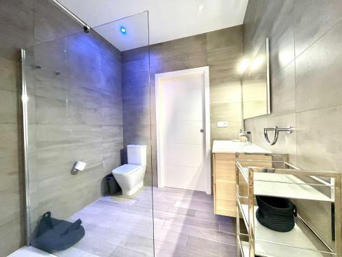 Luxury Apartment Overlooking Atlantic Ocean, Wifi