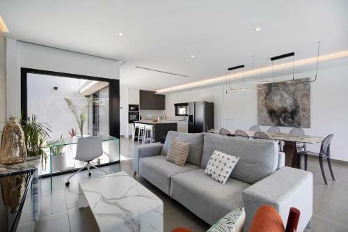 Lola Sea Villa