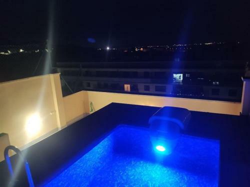 Apartamento �tico Con Piscina Privada