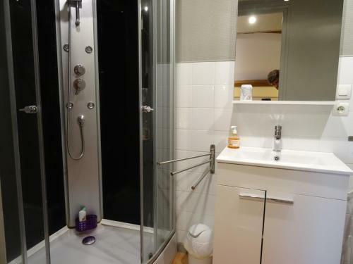 Hostal Datcha Bourguignonne
