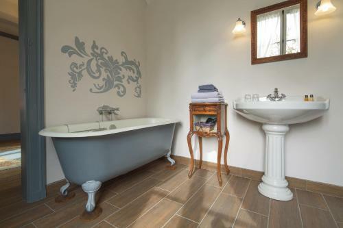 Hostal Abbaye Du Palais