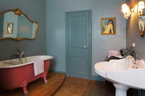 Hostal Abbaye Du Palais
