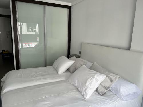 Apartamento En Primera L�nea D� Silgar