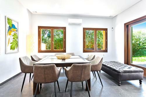 Yolo Spaces - Sotogrande - White House Villa