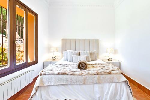 Yolo Spaces - Sotogrande - White House Villa