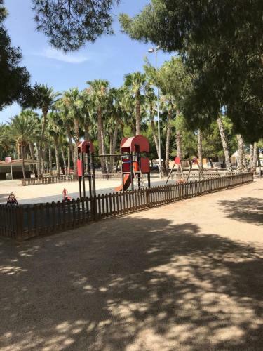 Townhouse 300 Meters From Beach