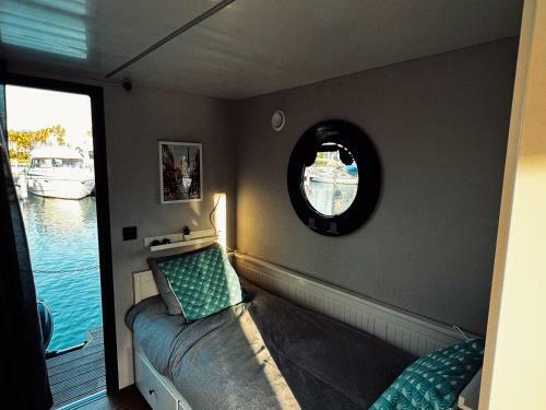 La Maison Bateau Sotogrande