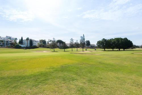 Apartamento Quiet Duplex Between Golf, Sea And Mountains