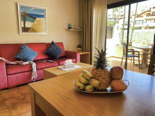 Walk To Golf Heated Pool Apartment