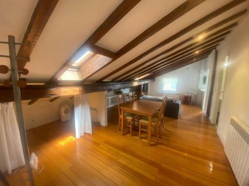 Albergue Buhardilla En El Centro De Santander