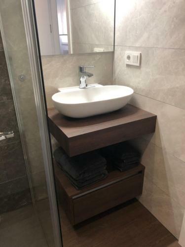 Precioso Apartamento Completamente Reformado.