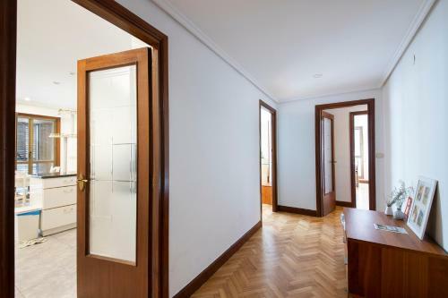 Spacious Zurriola Beach Apartment