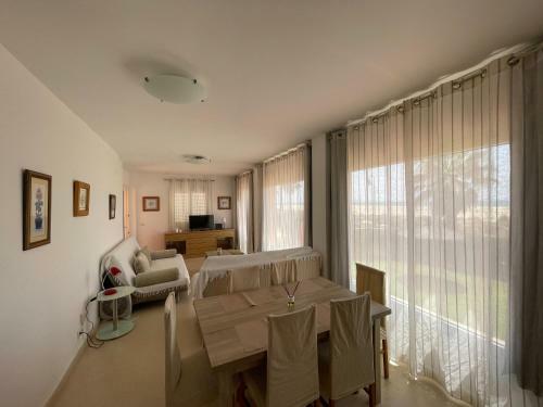 Apartamento Con Garaje Cerrado