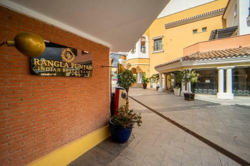 Comfortable 2 Bedroom Apartment - Ao2622lt