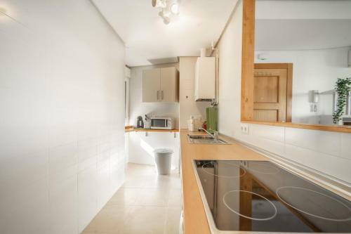Bright Two Bedroom Apartment - Ra721lt