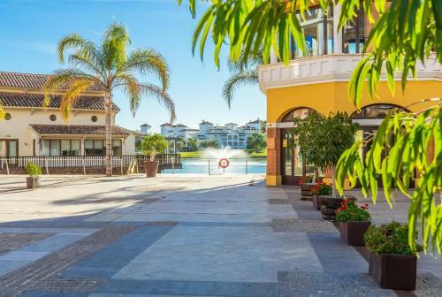 Villa With Private Pool - Lo4lt
