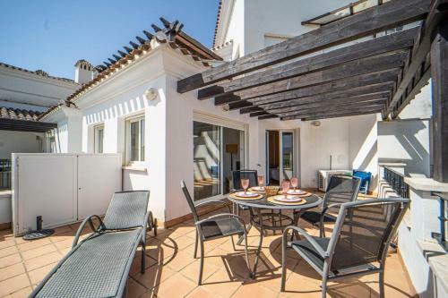 Apartment With Large Terrace - Er122lt