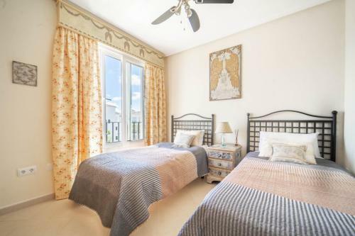 Penthouse Apartment With Pool Views - Ao232lt