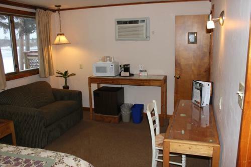 Riverside Motel