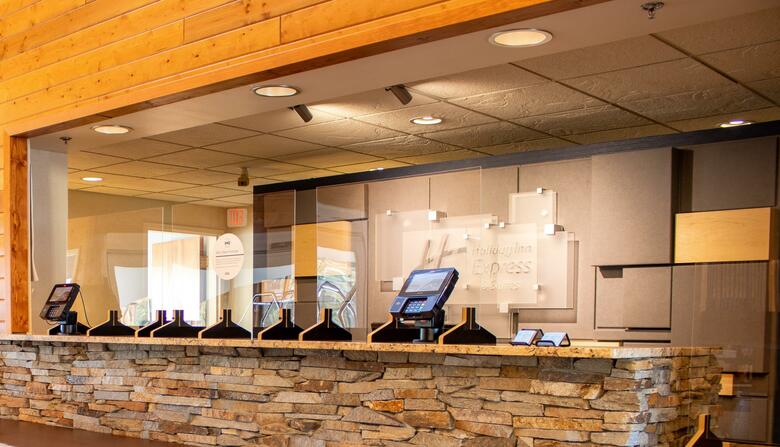 Hotel Comfort Suites Hayward