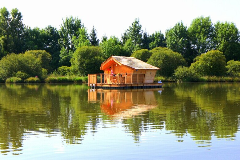 Lodge Village Flottant De Pressac